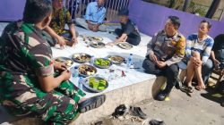 Koramil 06/Cakung Bersama Unsur Komduk Tingkatkan Kamtibmas Melalui Patroli/Siskamling