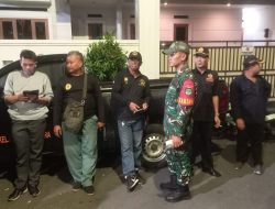 Jaga Kondusivitas Wilayah, Koramil 02/Matraman Bersama Komduk Gelar Patroli Malam Minggu