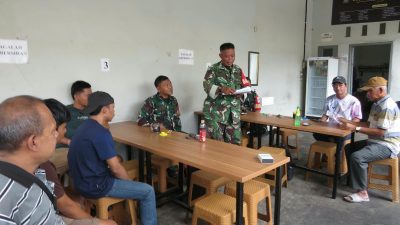 Babinsa Koramil 08/Duren Sawit Sosialisasikan Rekrutmen TNI AD Kepada Pelajar SMA Perguruan Rakyat-2