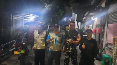 Koramil 05/Kramat Jati-Makasar Bersama Komduk Intensifkan Patroli Siskamling, Antisipasi Kenakalan Remaja